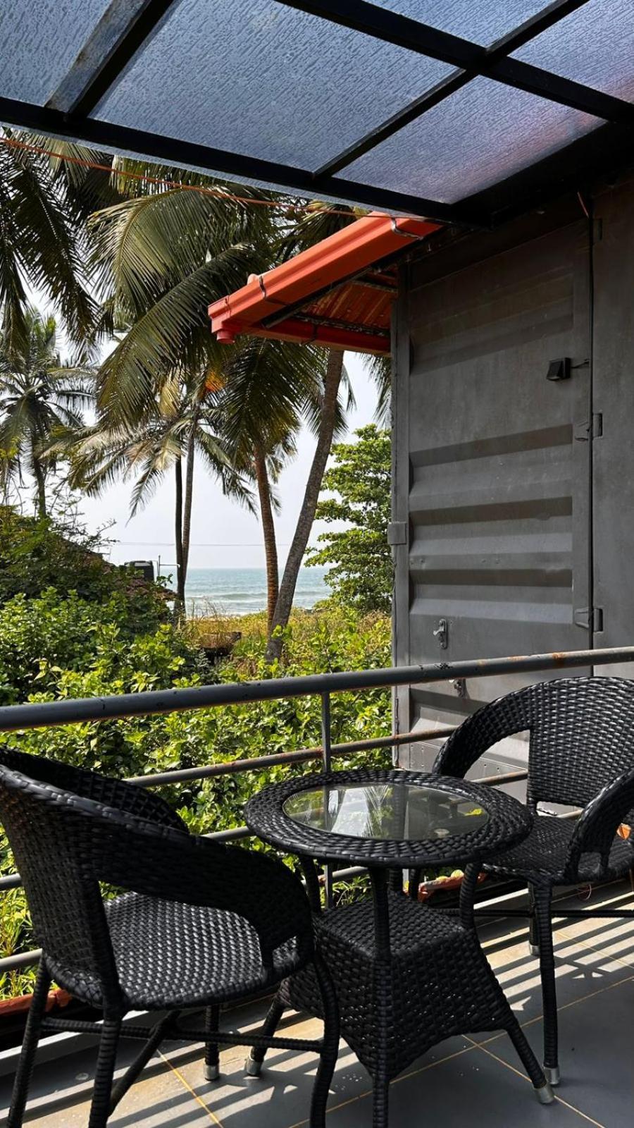 Cove-By Beach Social Apartment Kannur Exterior photo